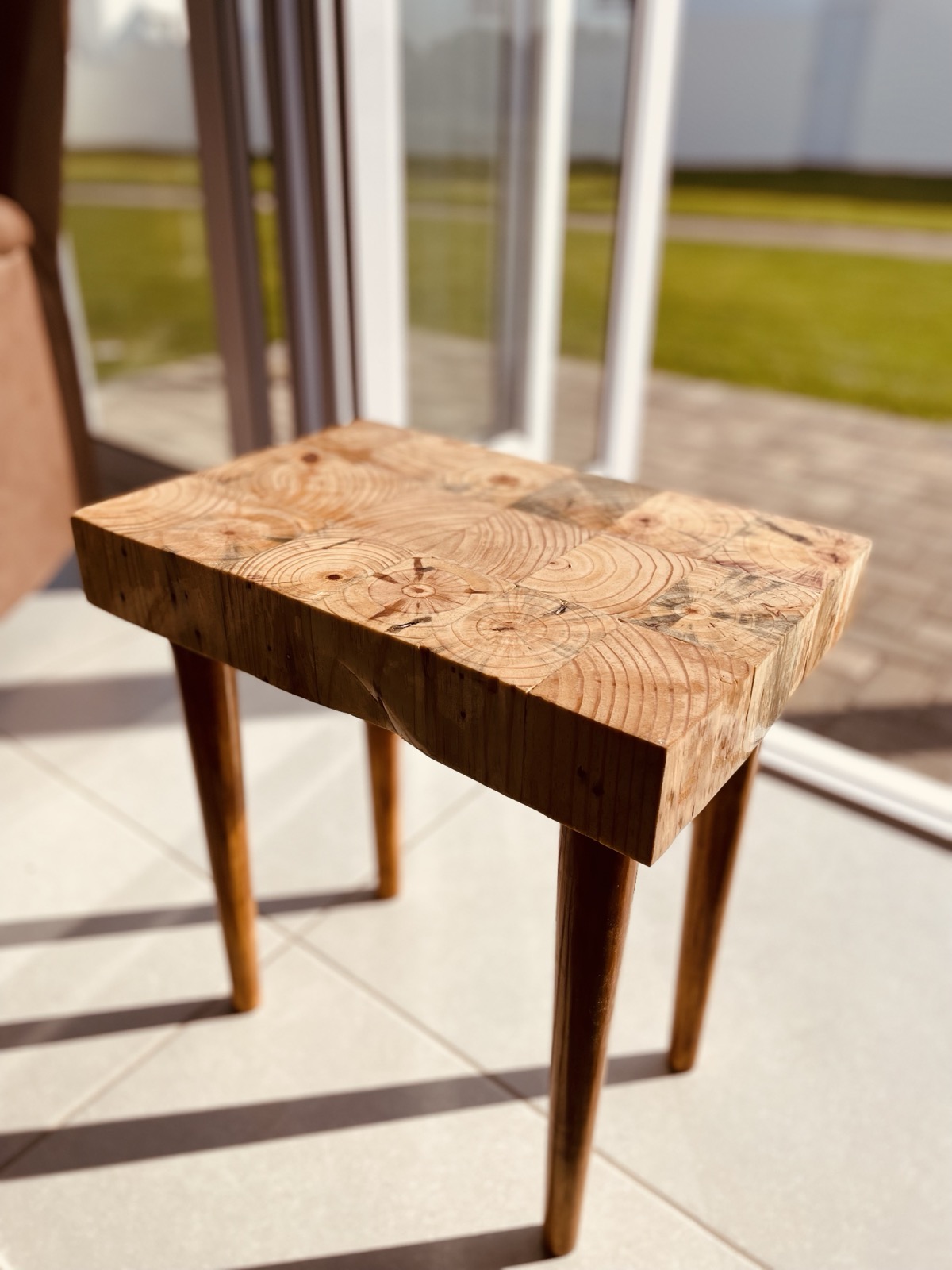 Native pine ingrain side table